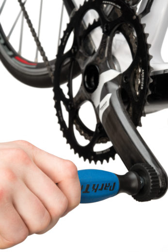 Pedal falso roscado