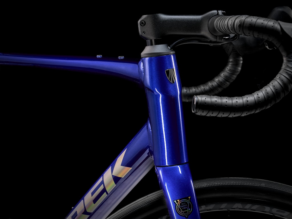 #color_hex-blue-marianas-blue-fade